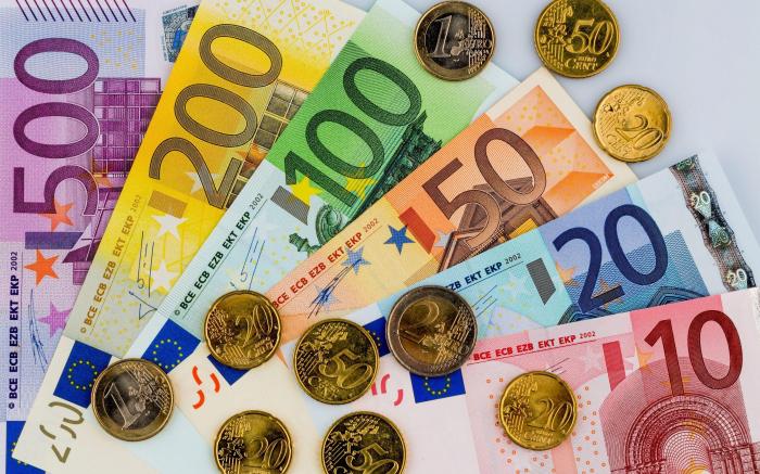 Euro Currency. Coins and Banknotes | High-Quality Business Images ... Euro 6 standard