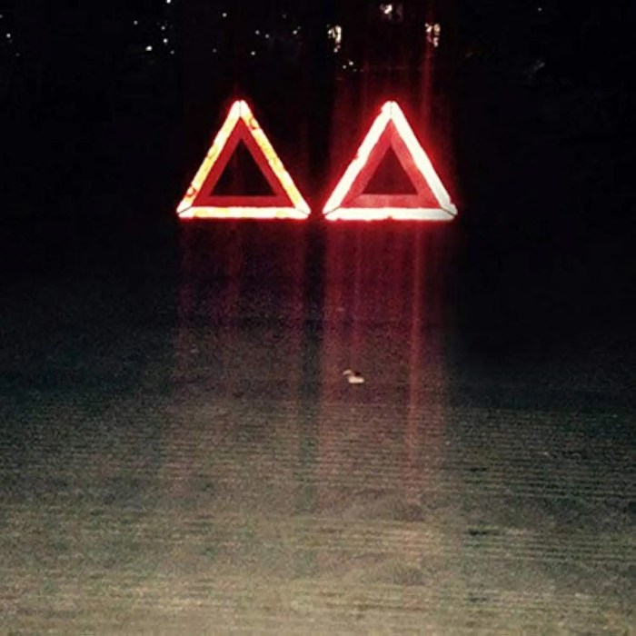 Pavo 3pcs Warning Triangle Emergency Reflective Triangles Roadside ... Pavo 3pcs Warning Triangle Emergency Reflective Triangles Roadside ...